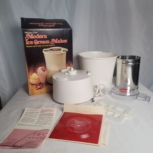 VTG 70's Master Chef Ice Cream Maker Model 8601 With Box & Record Manual